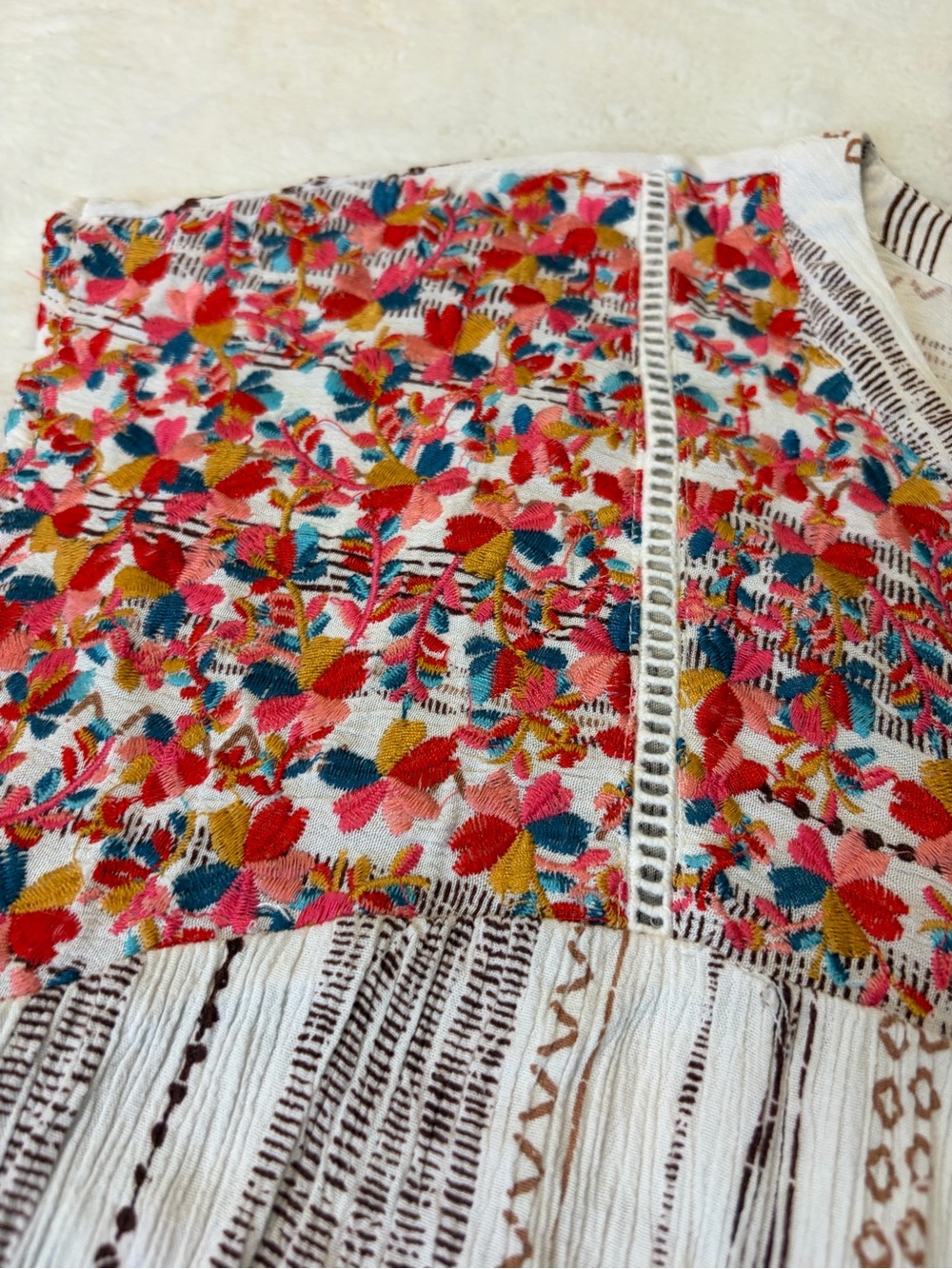 Savanna Jane Womens Top Katie Embroidered Multicolor Short Sleeve Boho - Picture 6 of 8